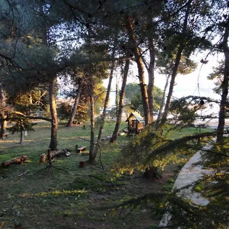 Park سفيتي فيليب ياكوف